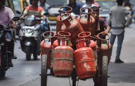 PM announce 100 cut on cylinder